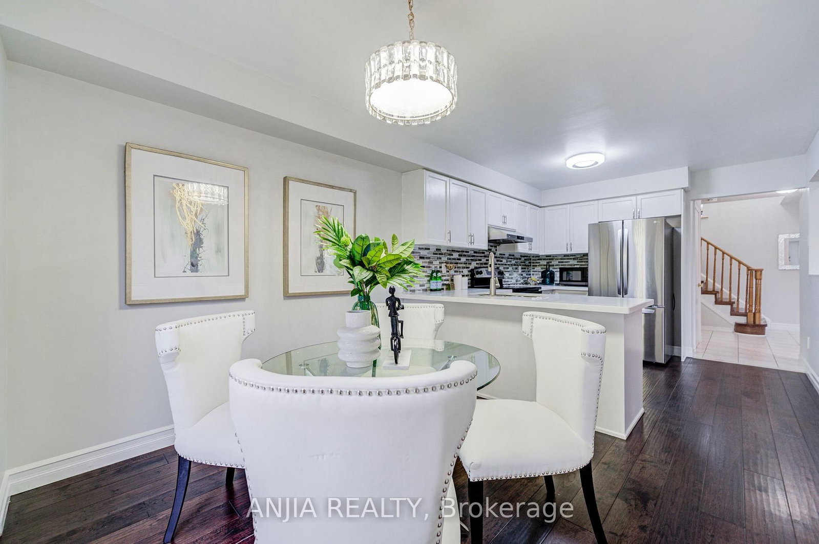 7 Allayden Drive • Whitby, ON photo 8