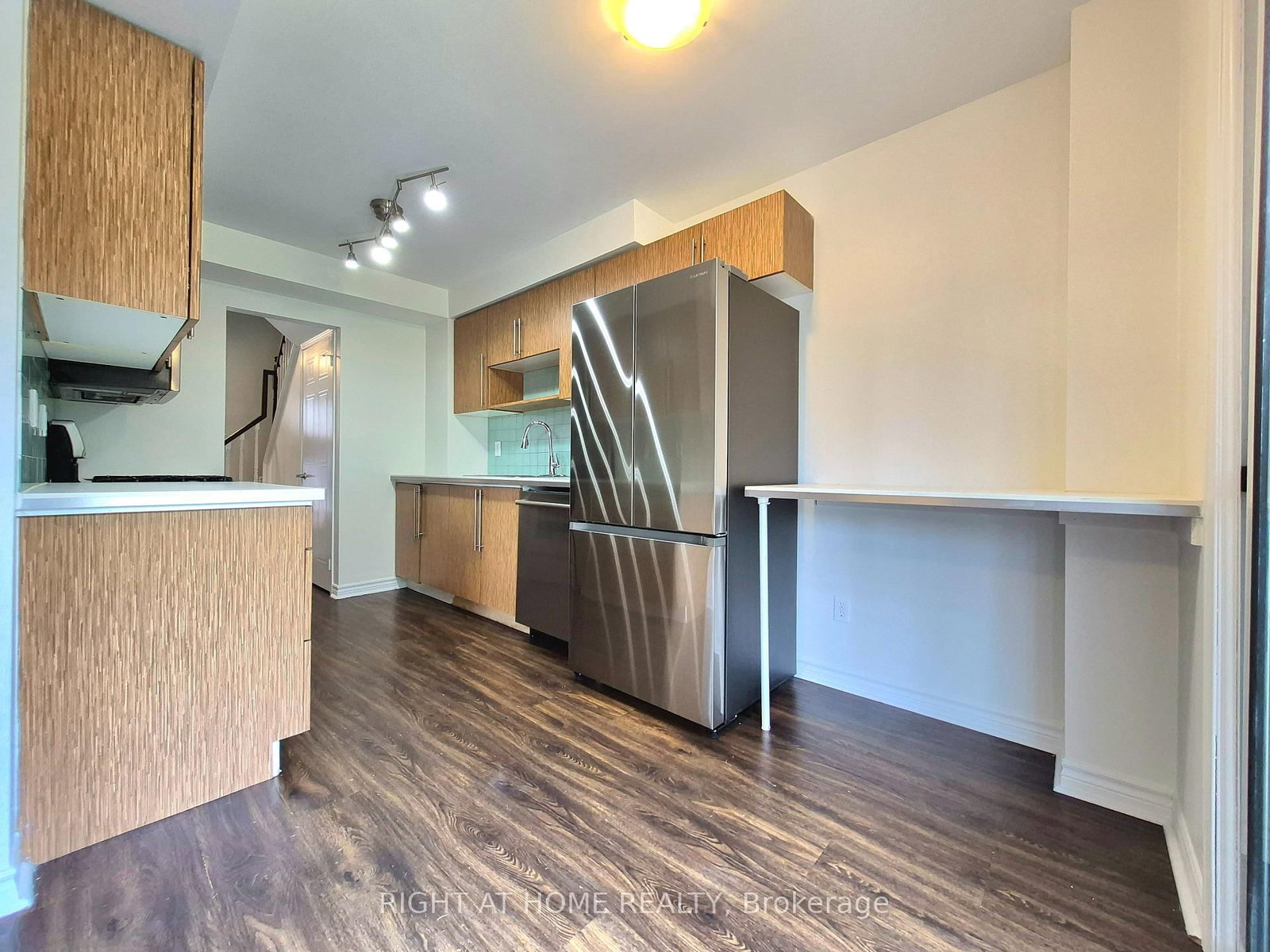 21 Mccullock Crescent • Ajax, ON photo 11