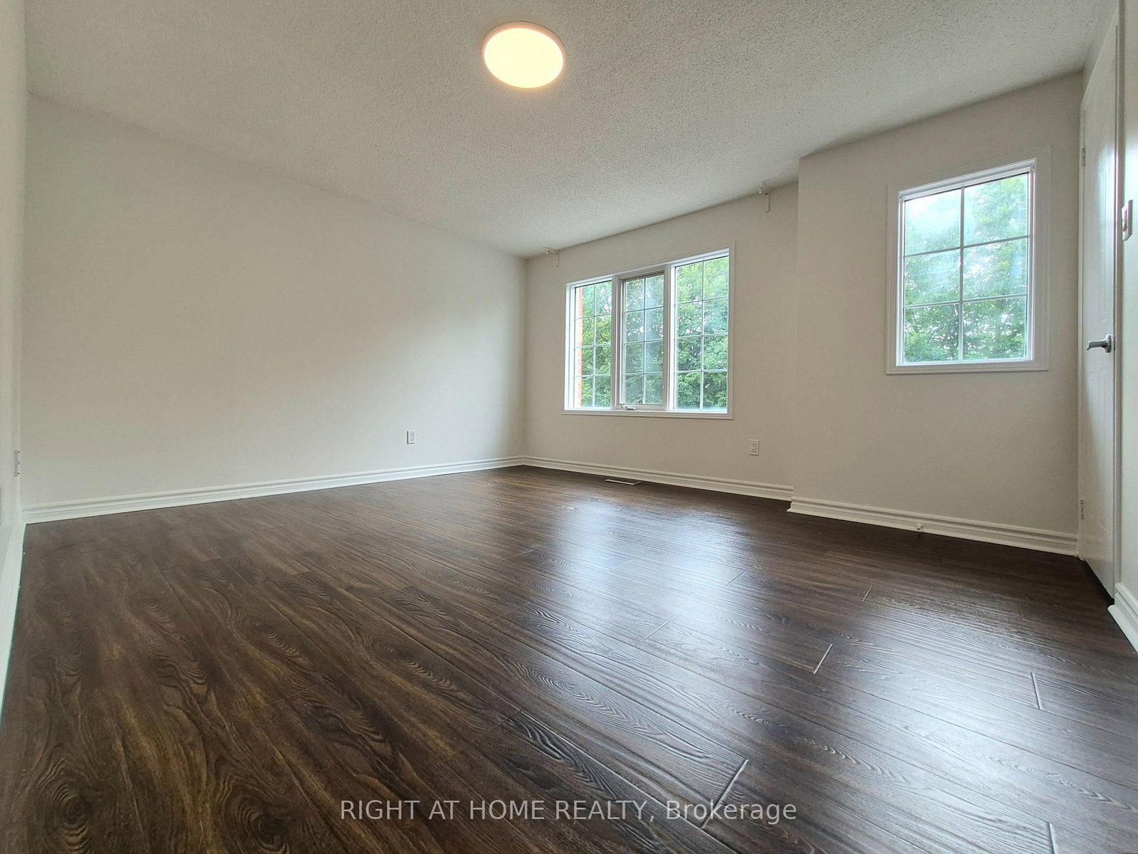 21 Mccullock Crescent • Ajax, ON photo 18
