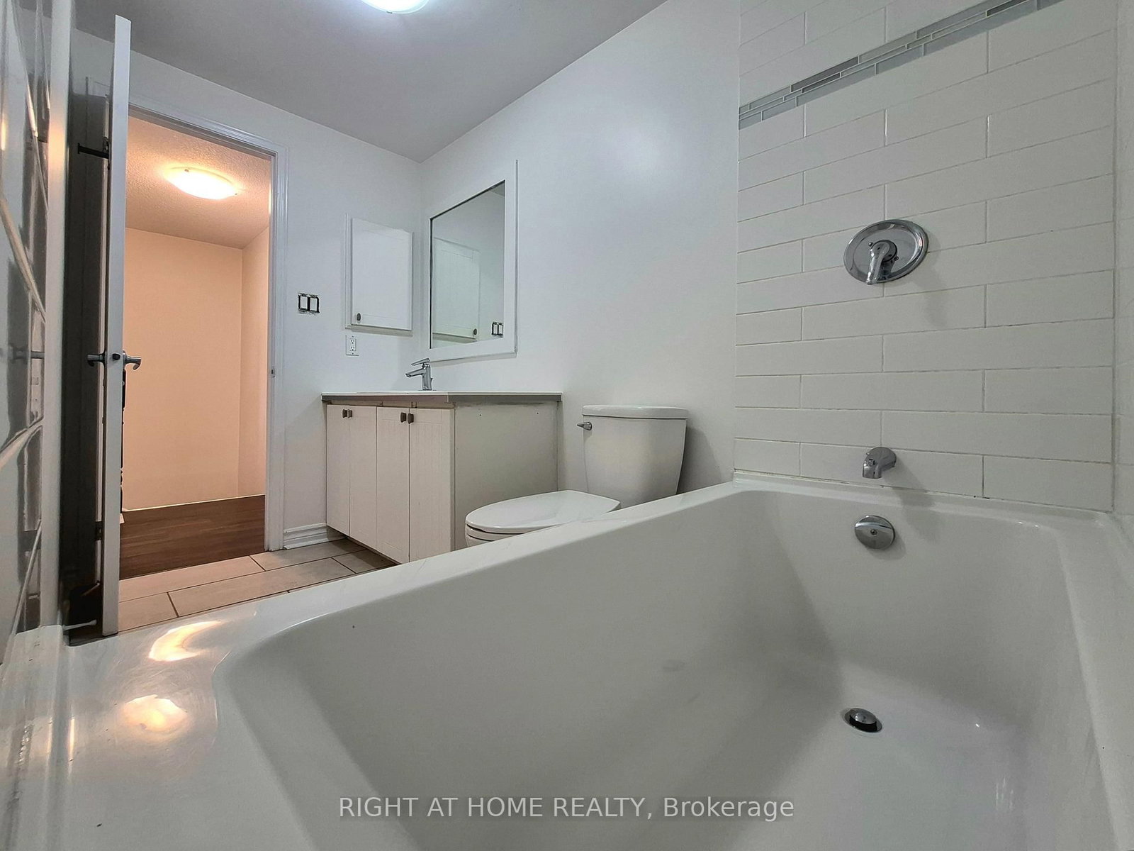 21 Mccullock Crescent • Ajax, ON photo 21