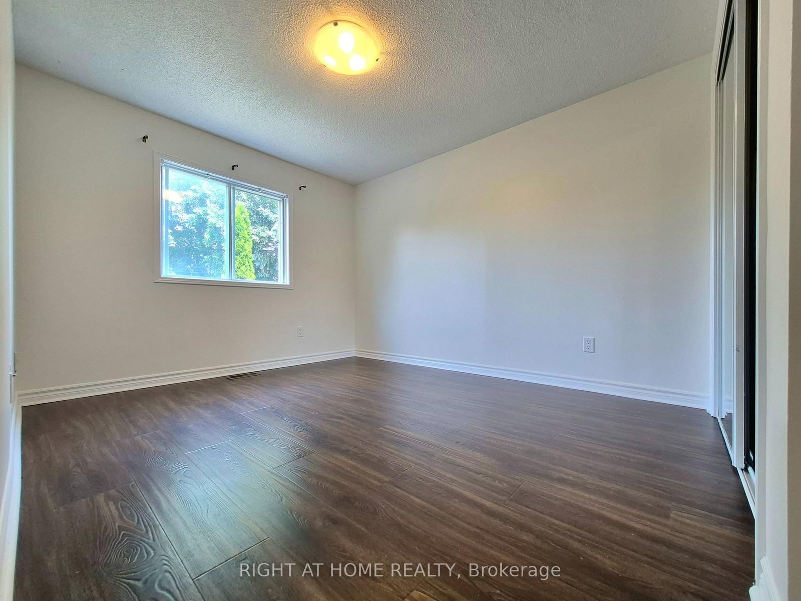 21 Mccullock Crescent • Ajax, ON photo 23