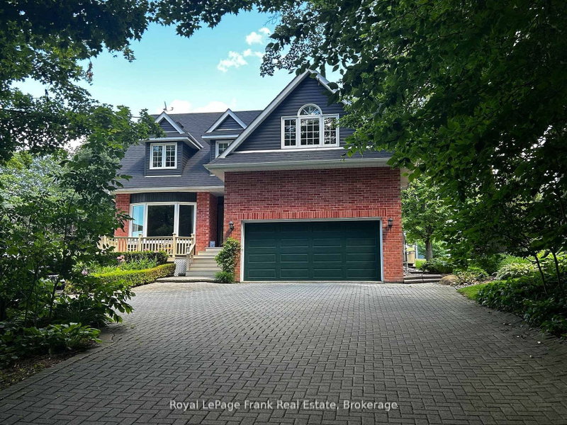 85 Ambleside Drive