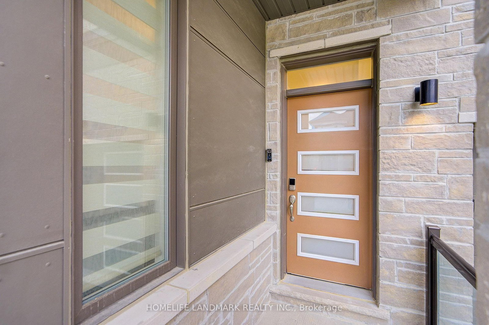1857 Weeping Willow Lane • Pickering, ON photo 4