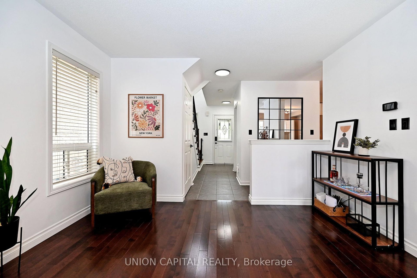 32 Regatta Crescent • Whitby, ON photo 8