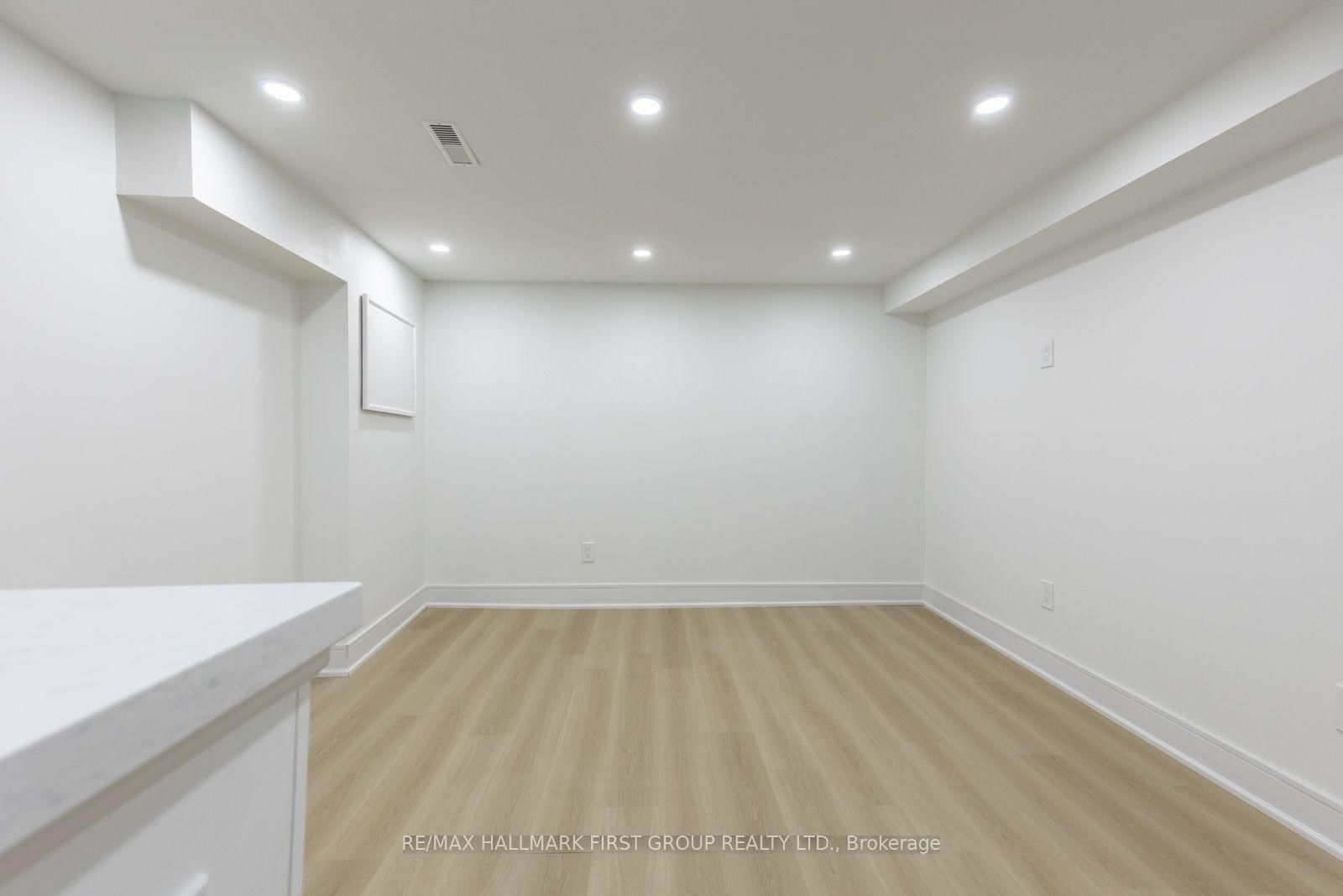 270 Timberbank Boulevard • #75 • Toronto, ON photo 21
