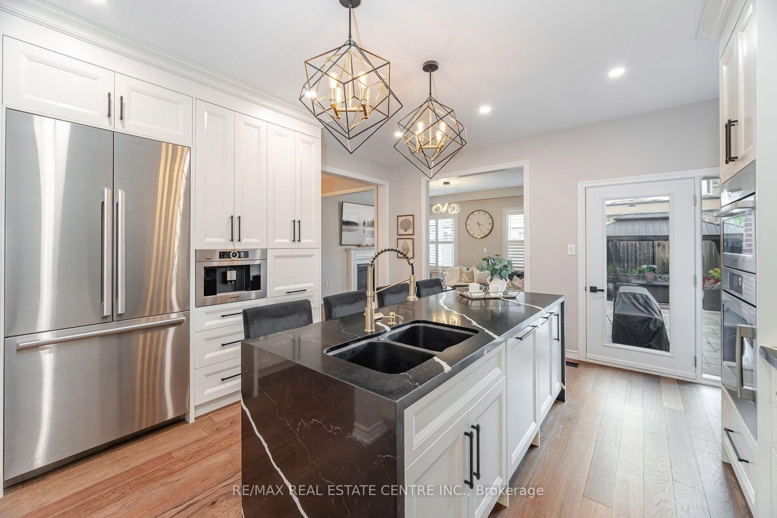 844 Wrenwood Drive • Oshawa, ON photo 11