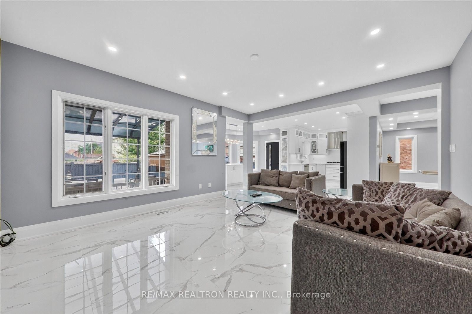 6 Stammers Drive • Ajax, ON photo 11