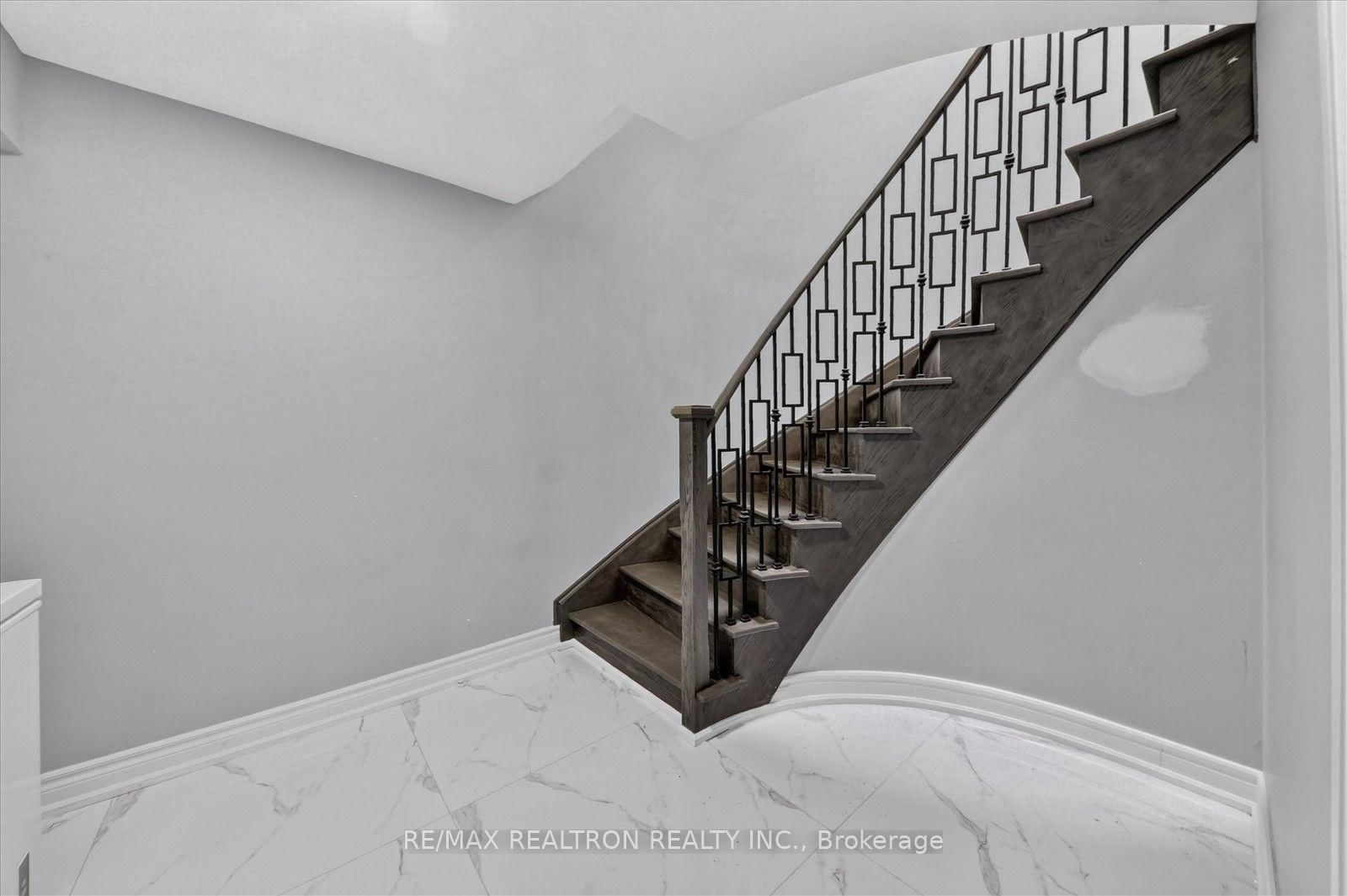 6 Stammers Drive • Ajax, ON photo 39