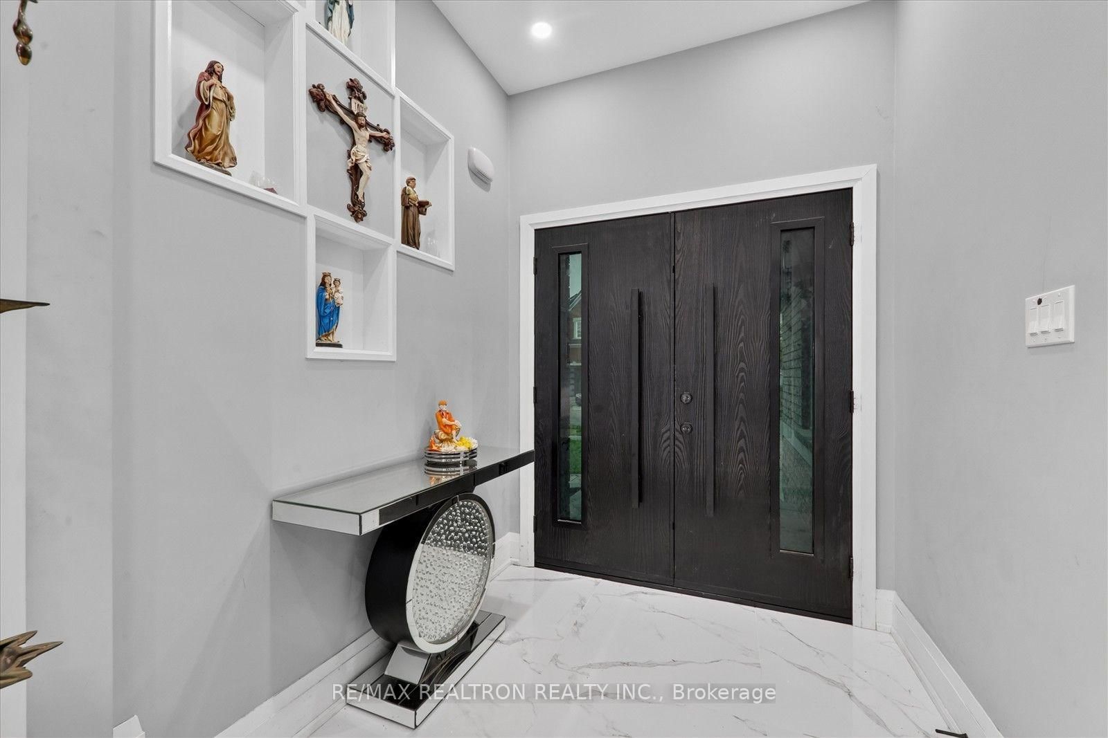 6 Stammers Drive • Ajax, ON photo 5