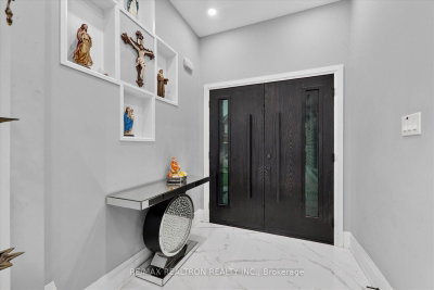 6 Stammers Drive • Ajax, ON photo 5