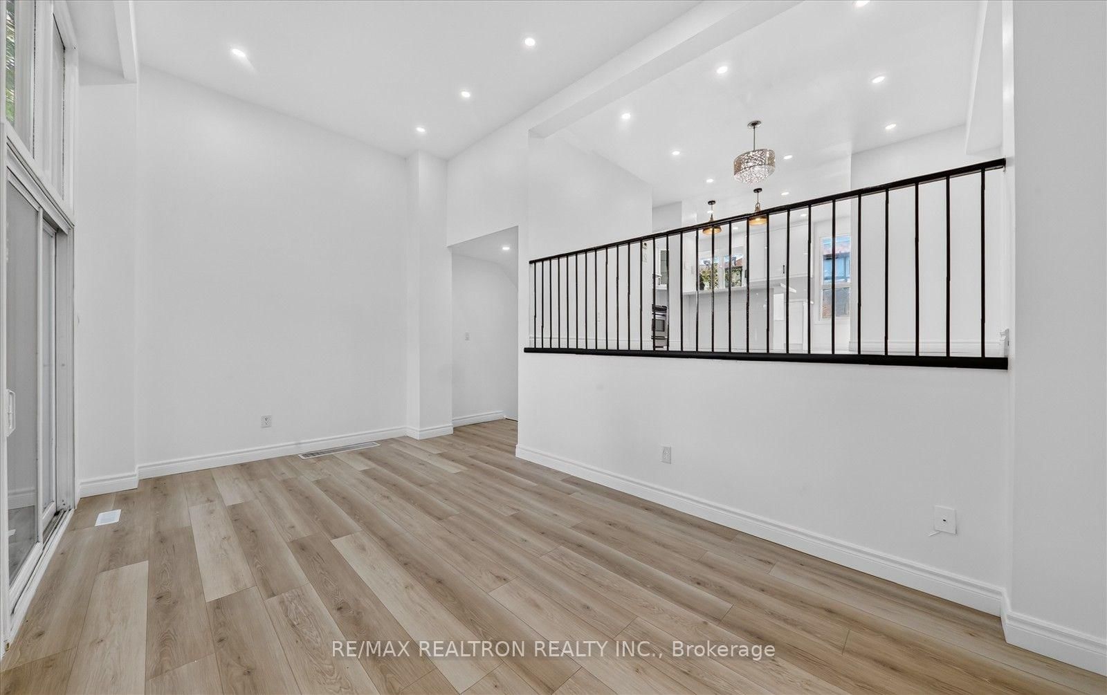 331 Trudelle Street • #49 • Toronto, ON photo 11