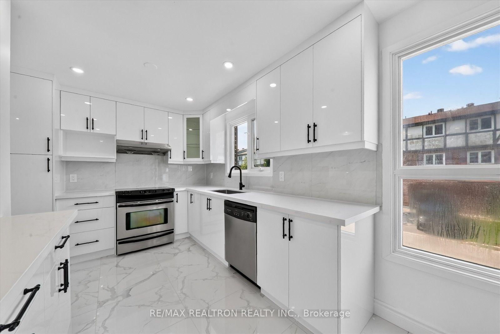 331 Trudelle Street • #49 • Toronto, ON photo 18