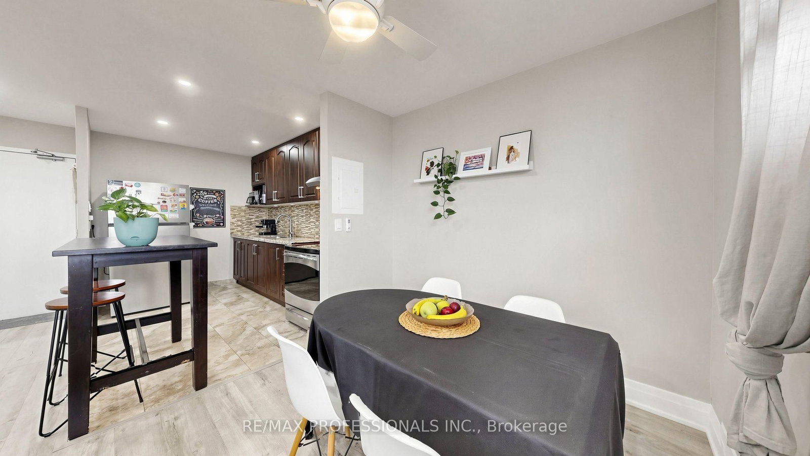 100 Dundalk Drive • #809 • Toronto, ON photo 7