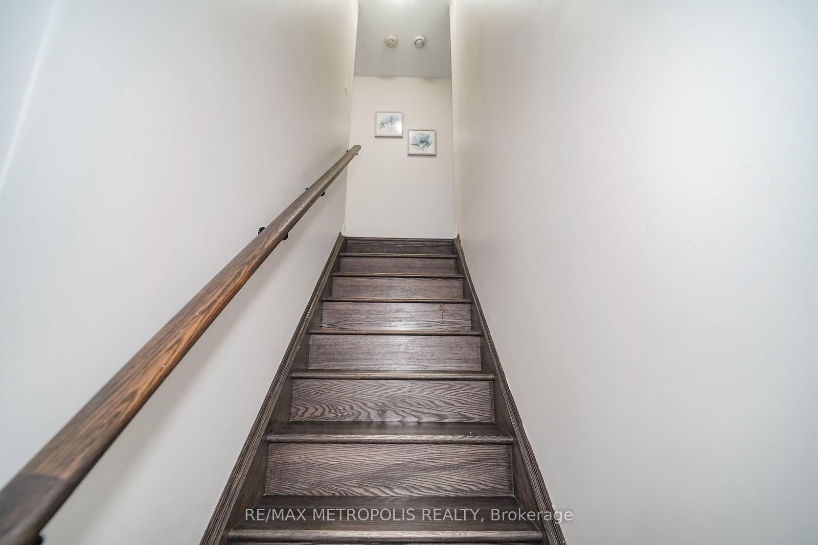 3767B St Claire Avenue E • Toronto, ON photo 29