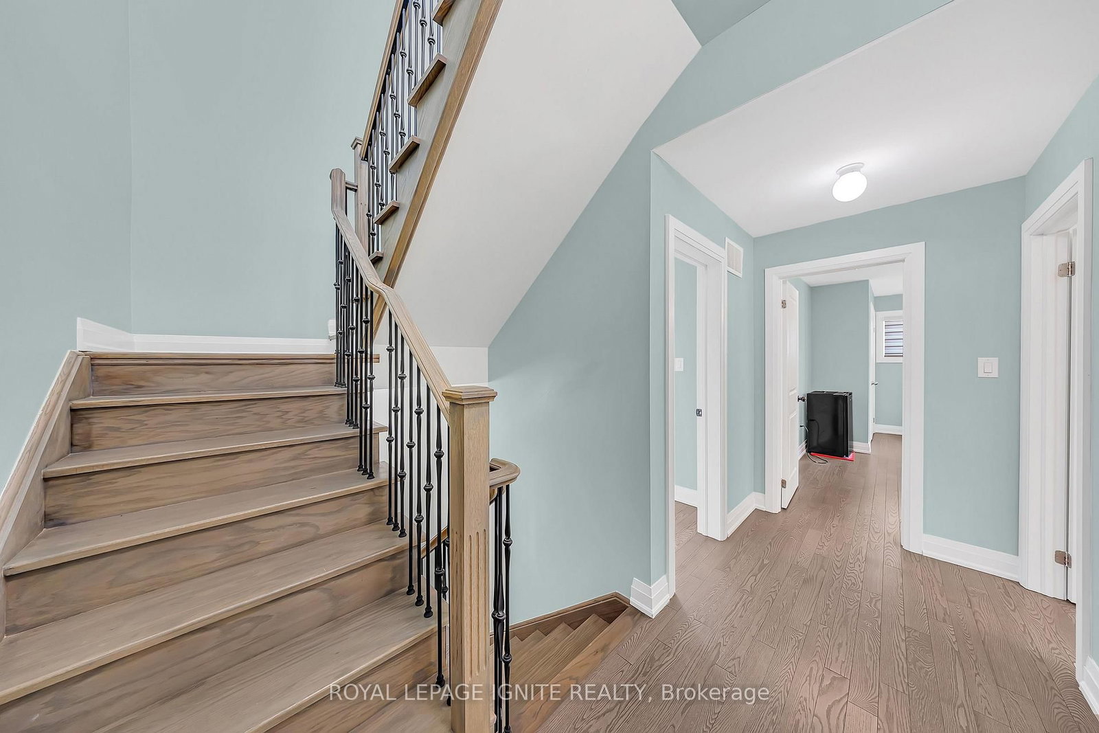 11 Larkin Lane • Clarington, ON photo 34