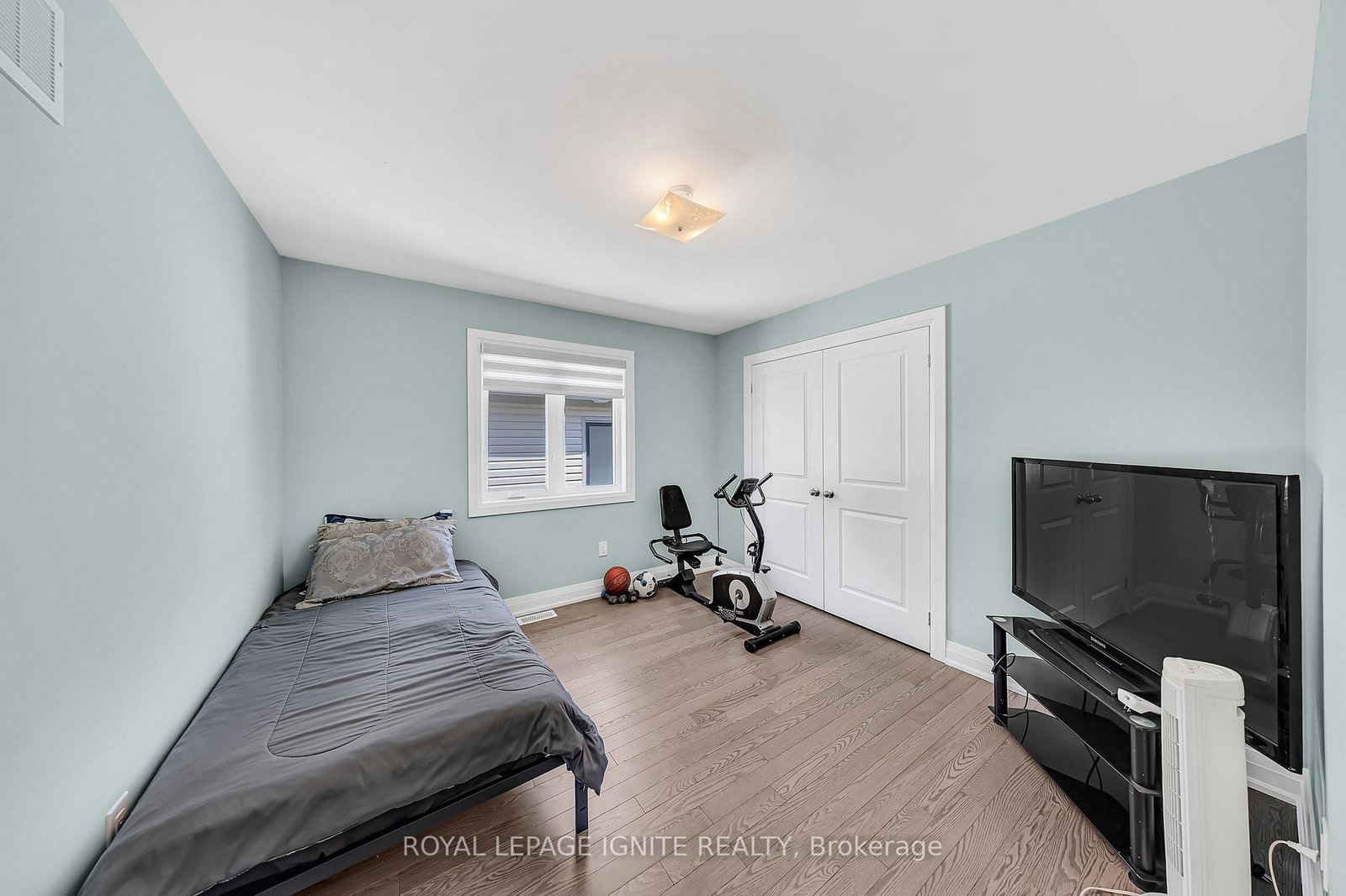 11 Larkin Lane • Clarington, ON photo 35