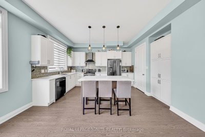 11 Larkin Lane • Clarington, ON photo 9