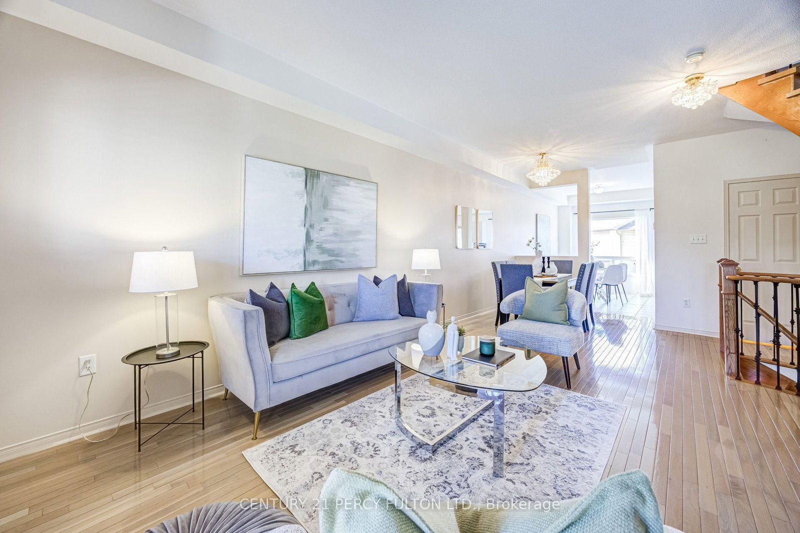 1532 Hummingbird Court • Pickering, ON photo 10