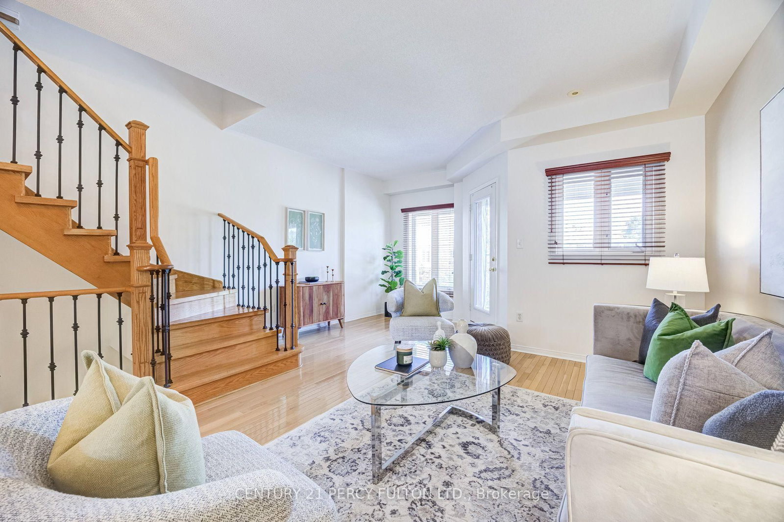 1532 Hummingbird Court • Pickering, ON photo 13