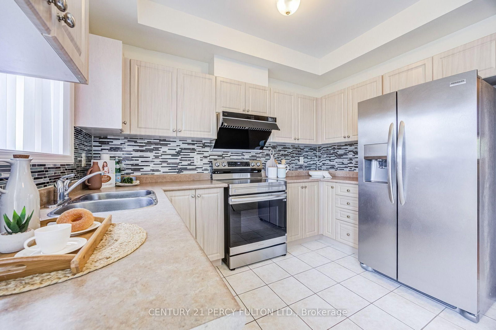 1532 Hummingbird Court • Pickering, ON photo 23