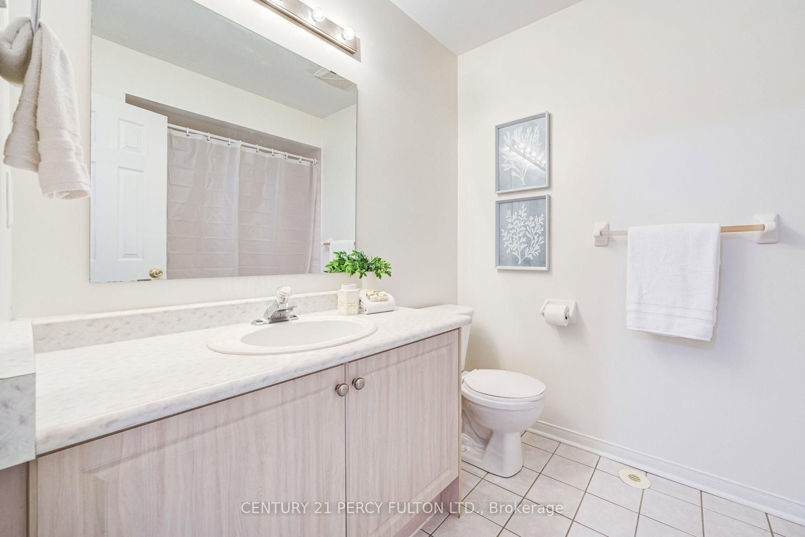 1532 Hummingbird Court • Pickering, ON photo 37