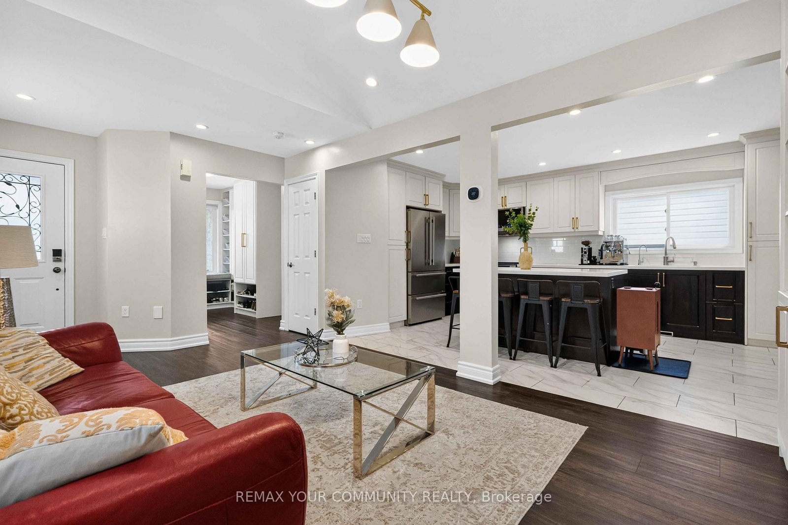 1038 Grandlea Court • Oshawa, ON photo 16