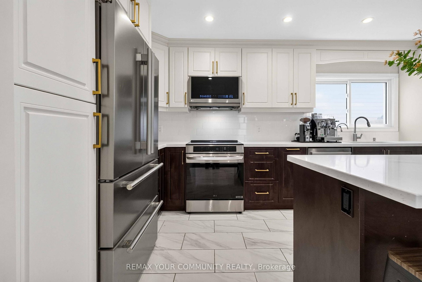 1038 Grandlea Court • Oshawa, ON photo 20