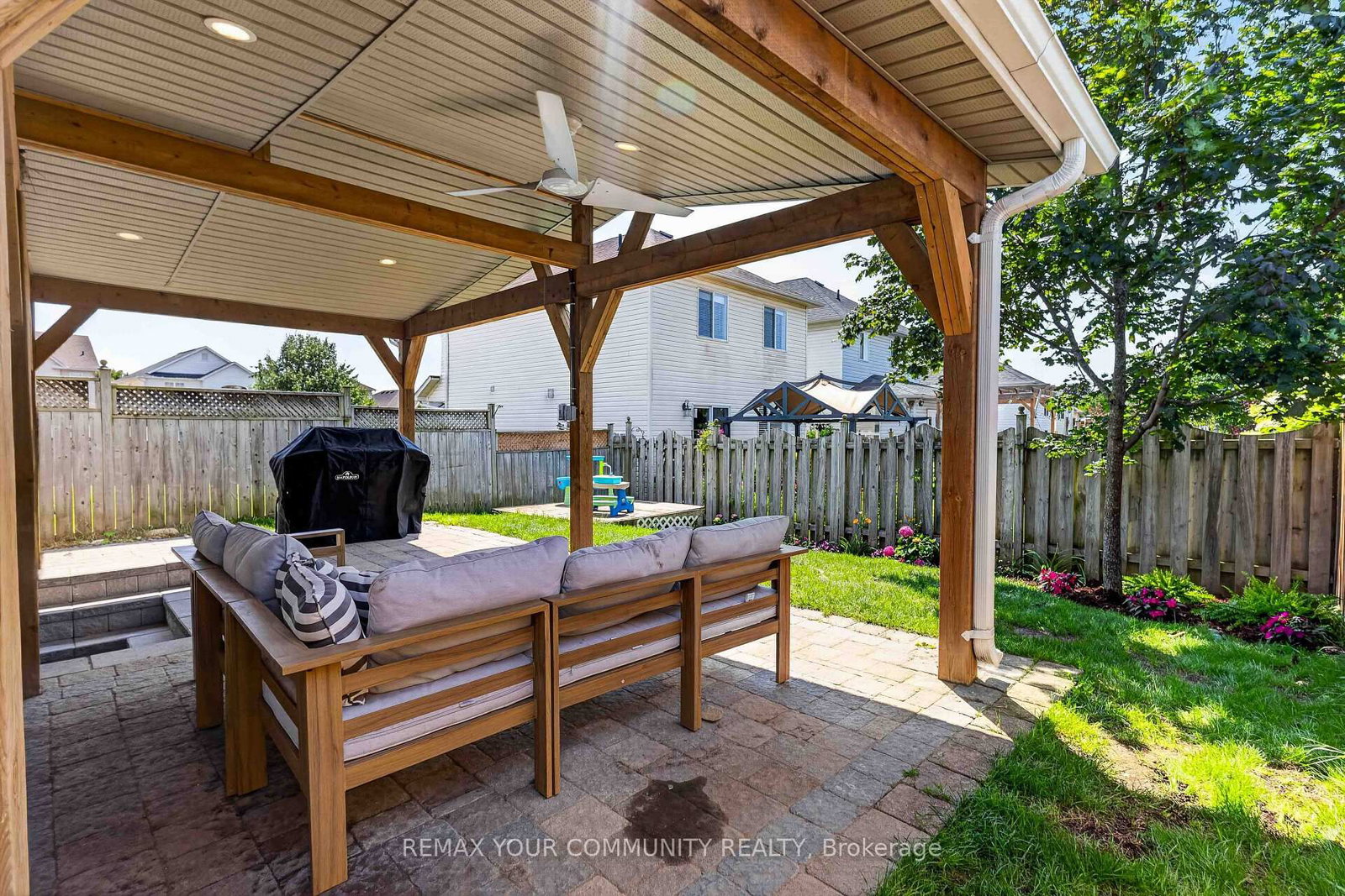 1038 Grandlea Court • Oshawa, ON photo 29