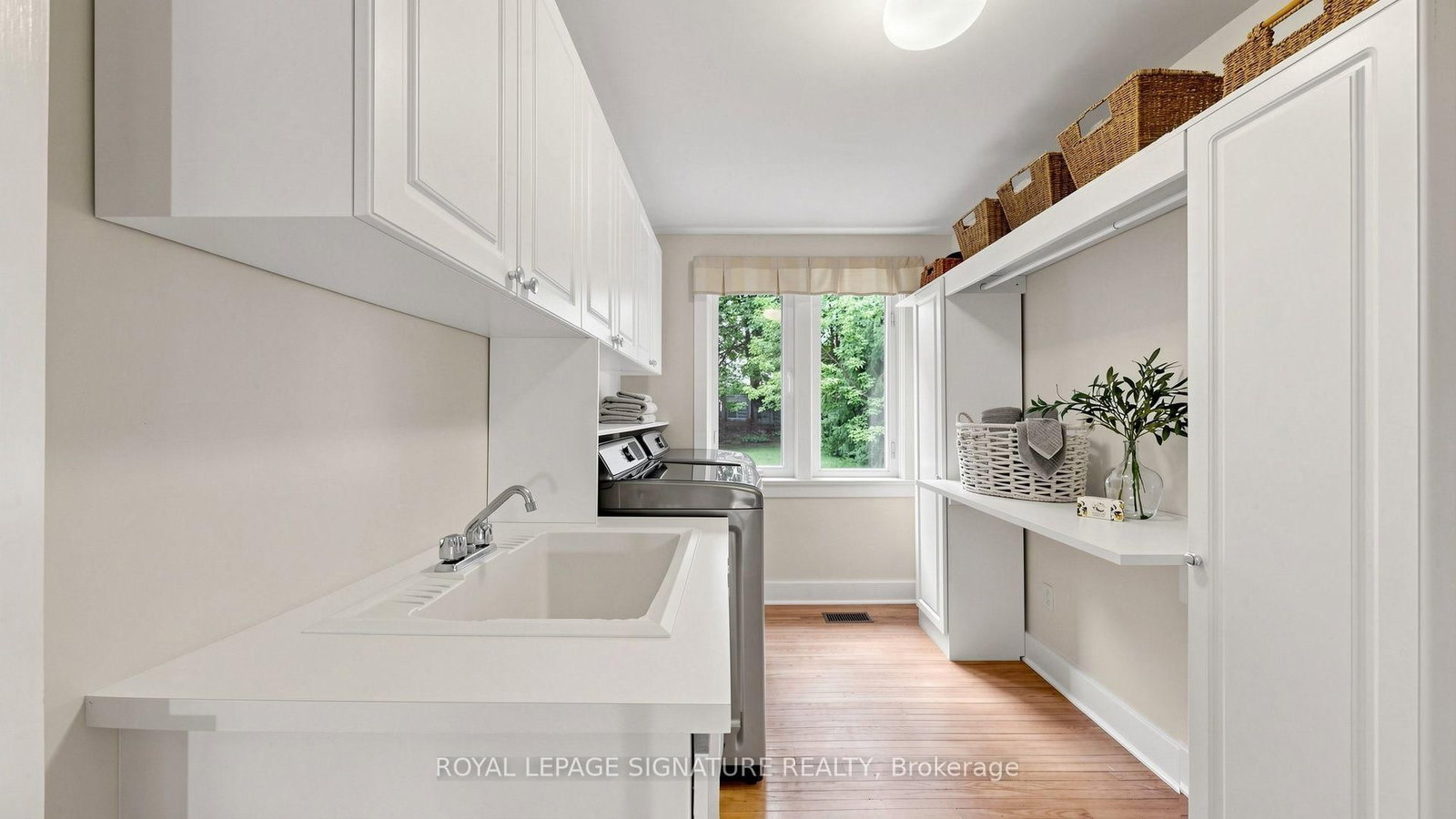 8 Windy Ridge Drive • Toronto, ON photo 25