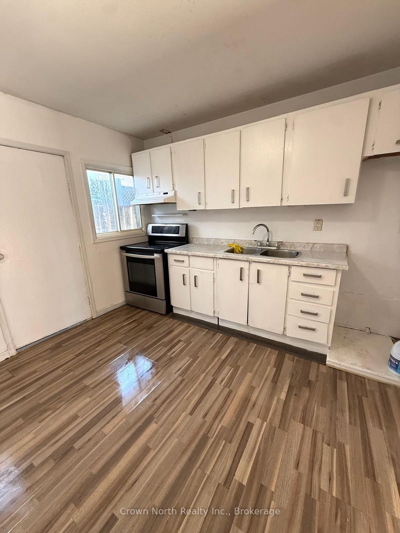 606 Hoskin Avenue