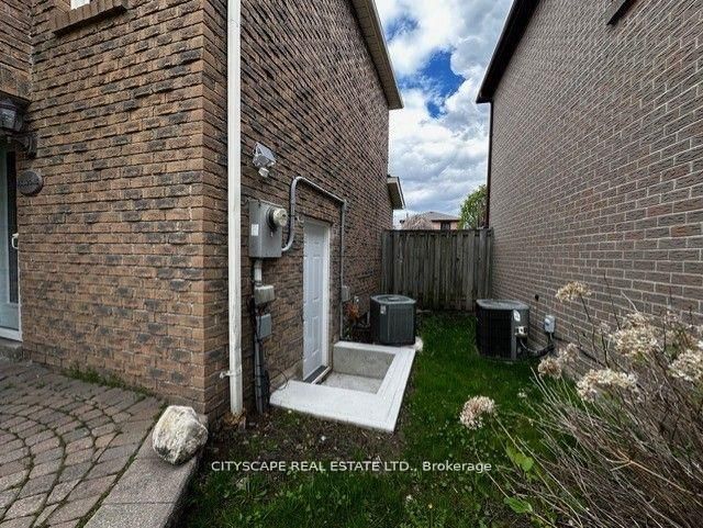 82 Chatfield Drive