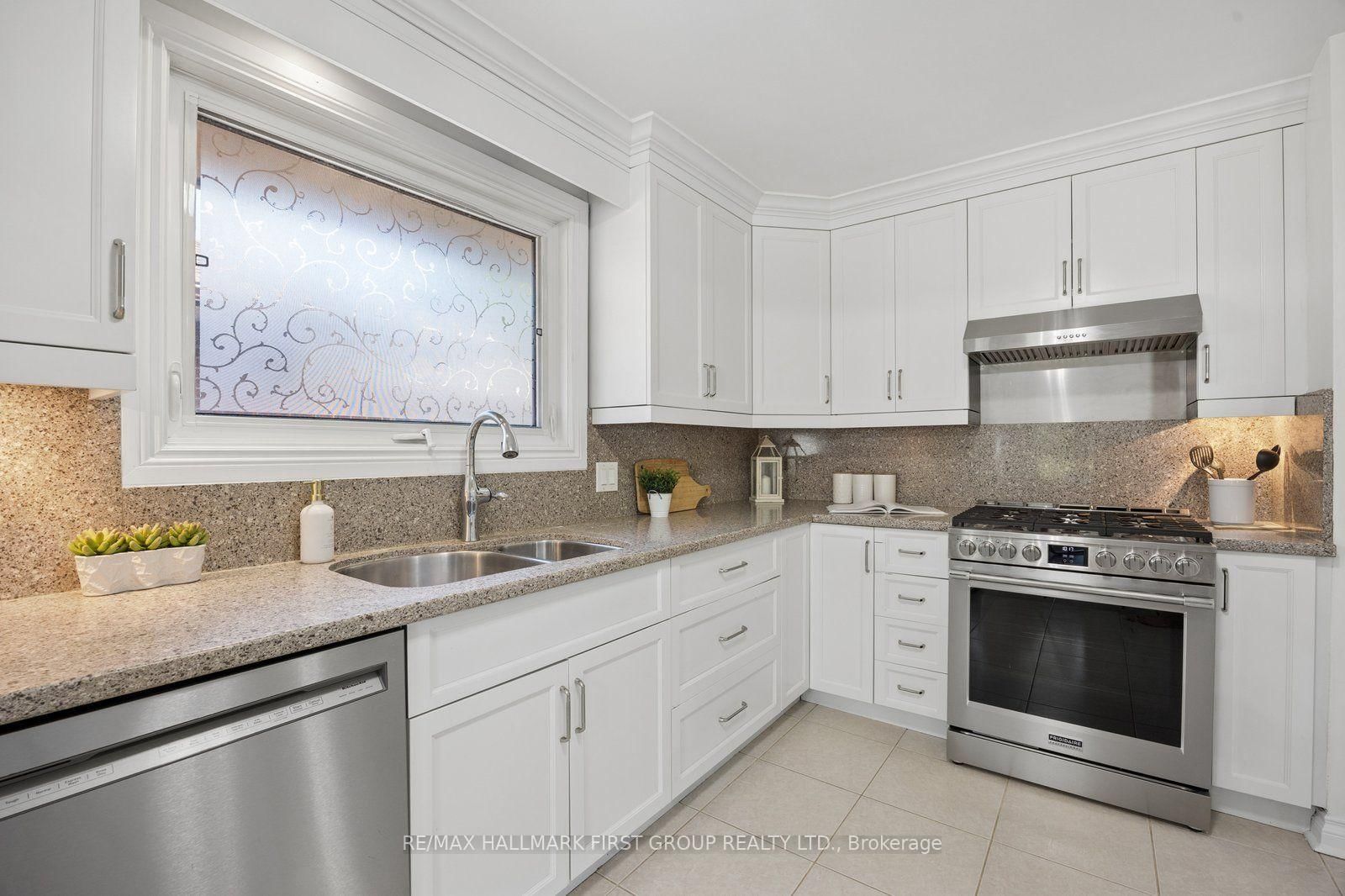 263 Fairlawn Court • Oshawa, ON photo 12