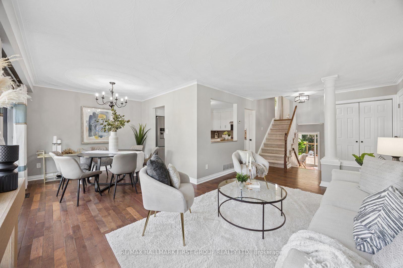 263 Fairlawn Court • Oshawa, ON photo 5