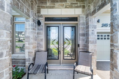 249 Fleetwood Drive • Oshawa, ON photo 6