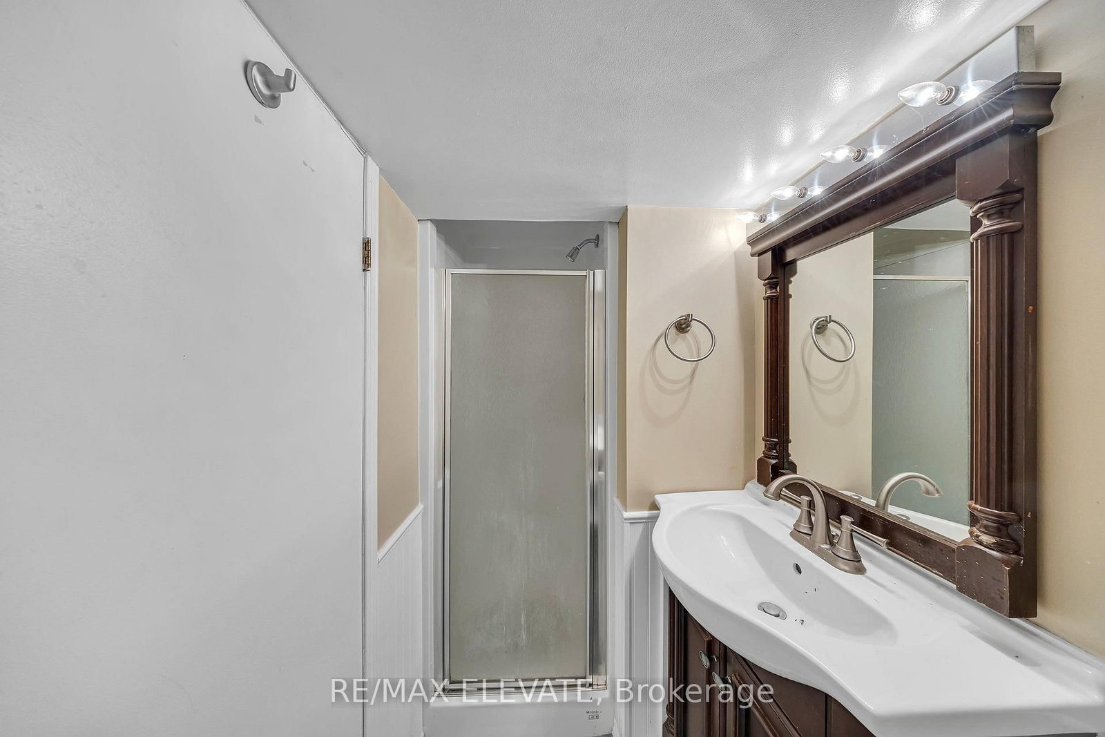 163 Brunswick Court • Oshawa, ON photo 33