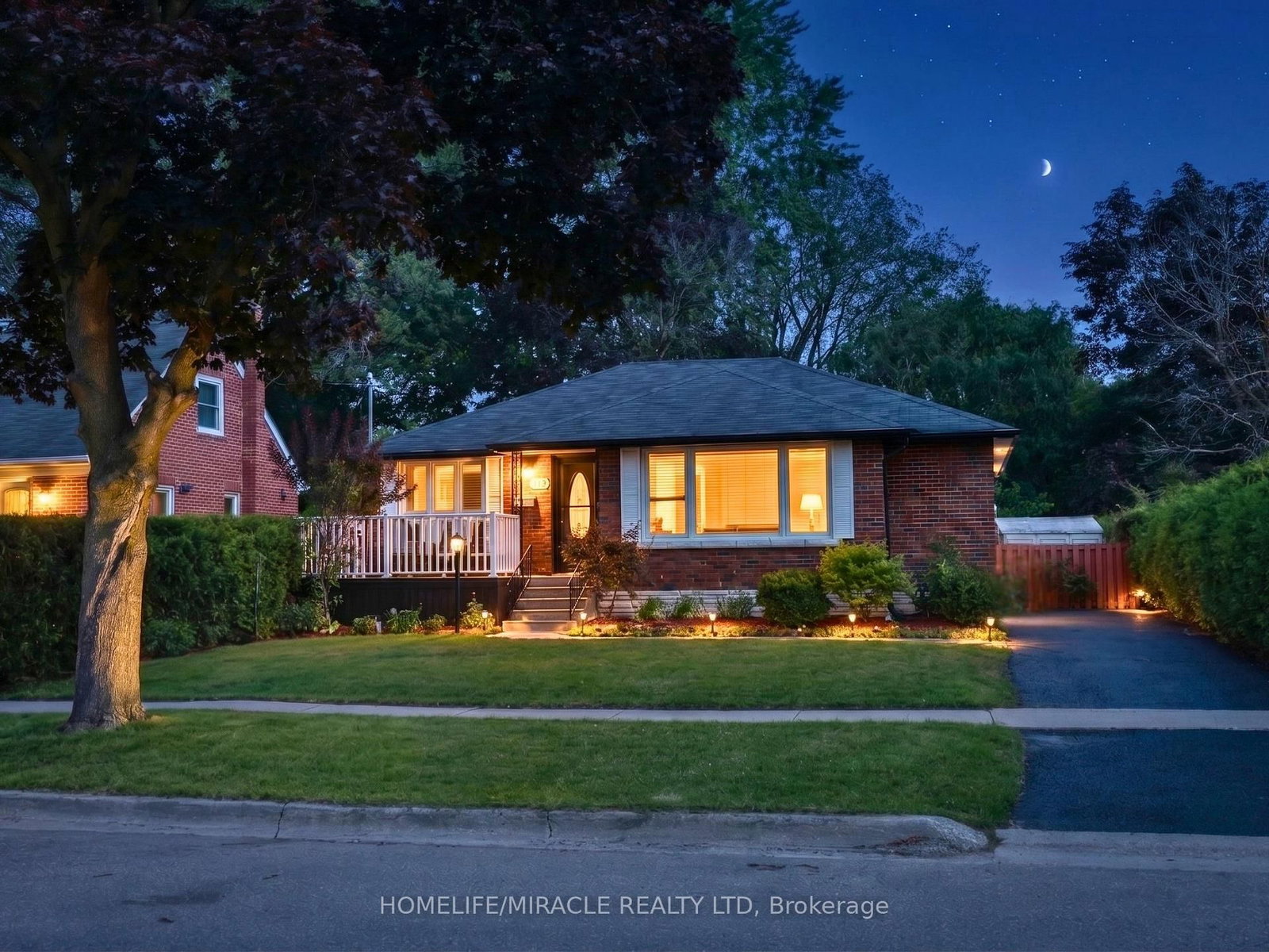 113 Pontiac Avenue • Oshawa, ON photo 3