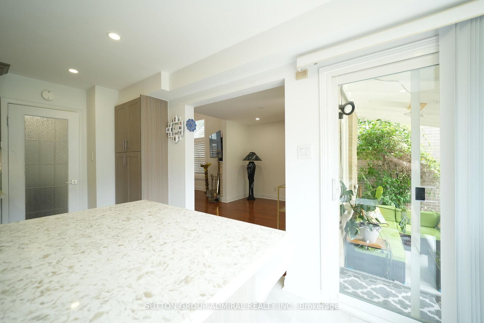 33 Wilderness Drive • Toronto, ON photo 6