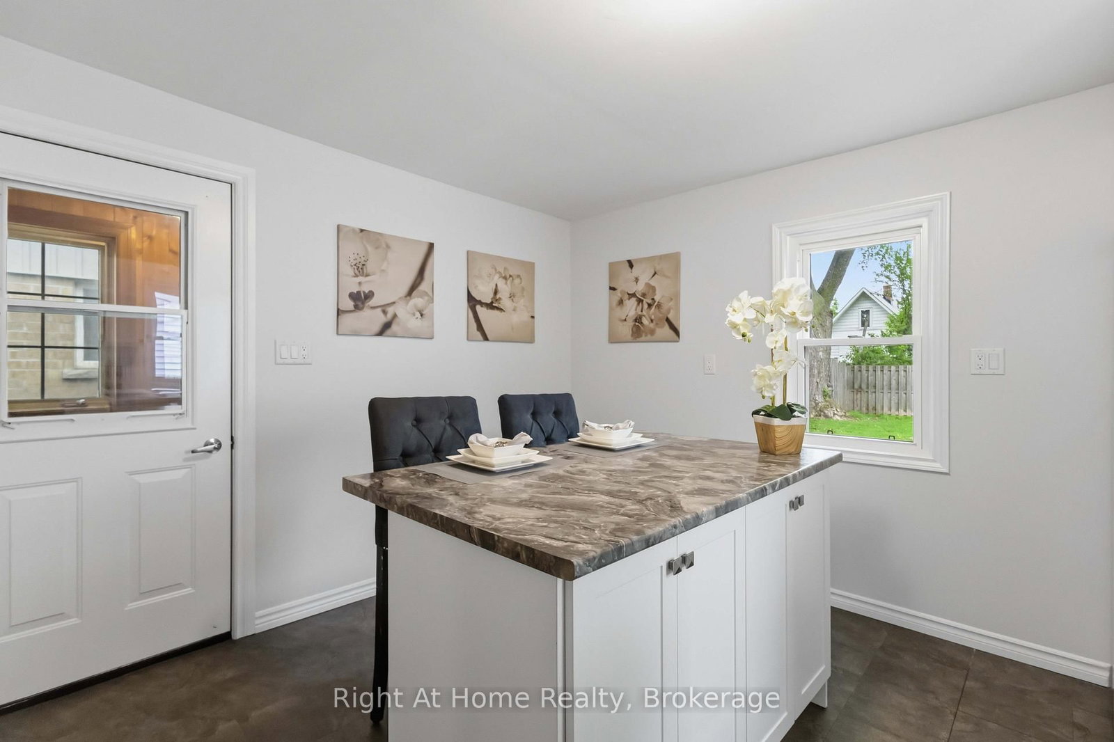 127 Montrave Avenue • Oshawa, ON photo 11