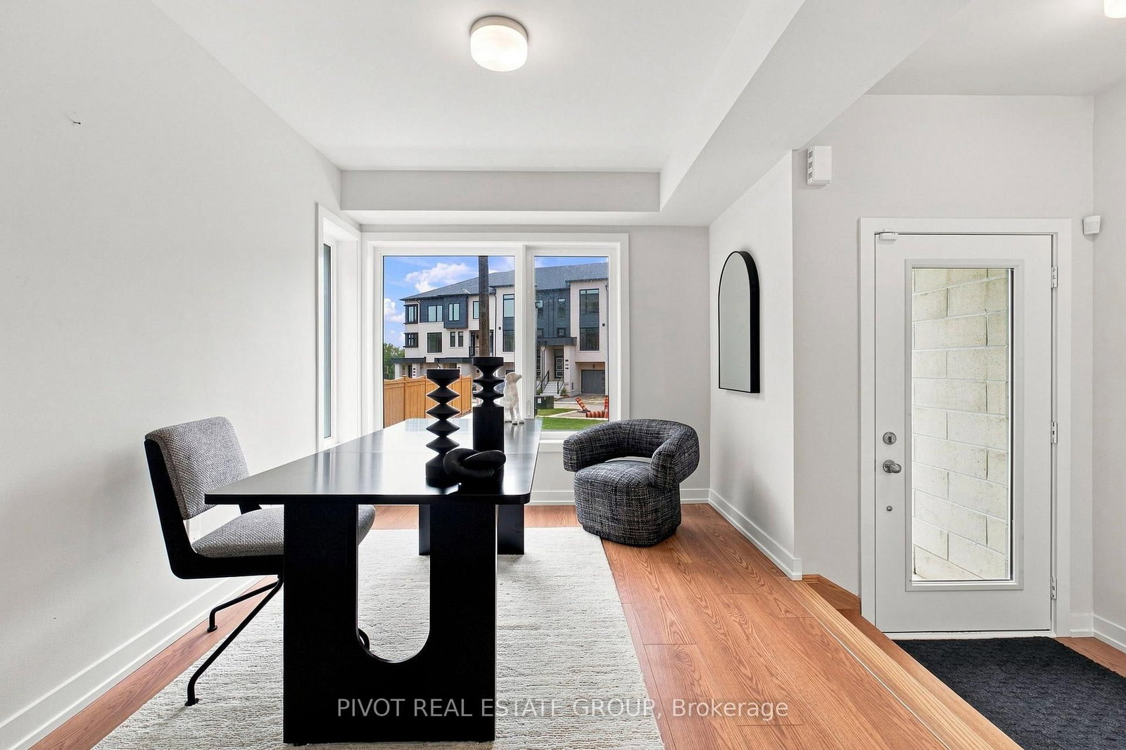 Townhouse sold at 11 Pluto Way, Whitby, Ontario, L1M 0M7 - Brooklin - MLS: E13664458