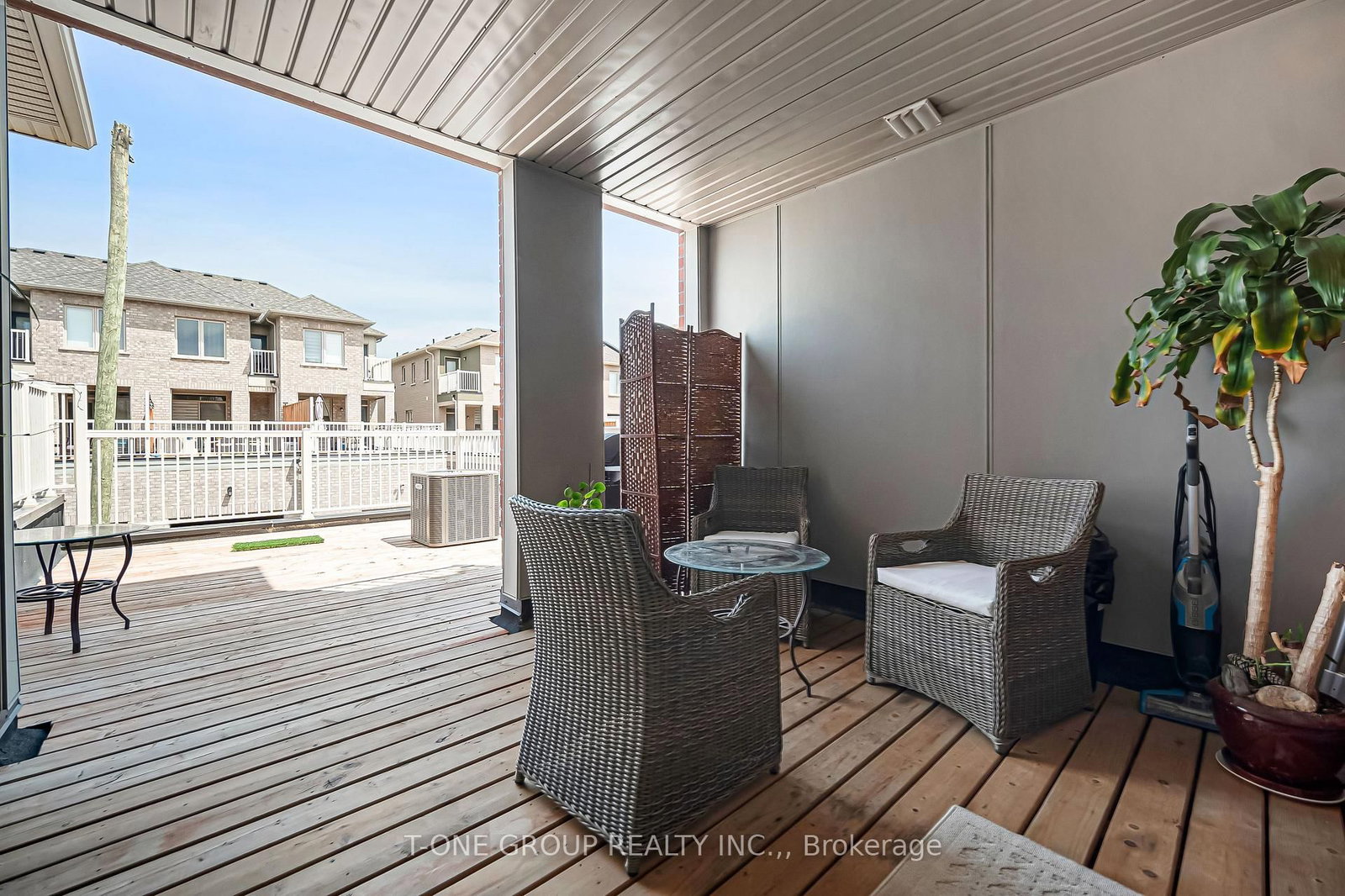 2871 Whites Road • Pickering, ON photo 28