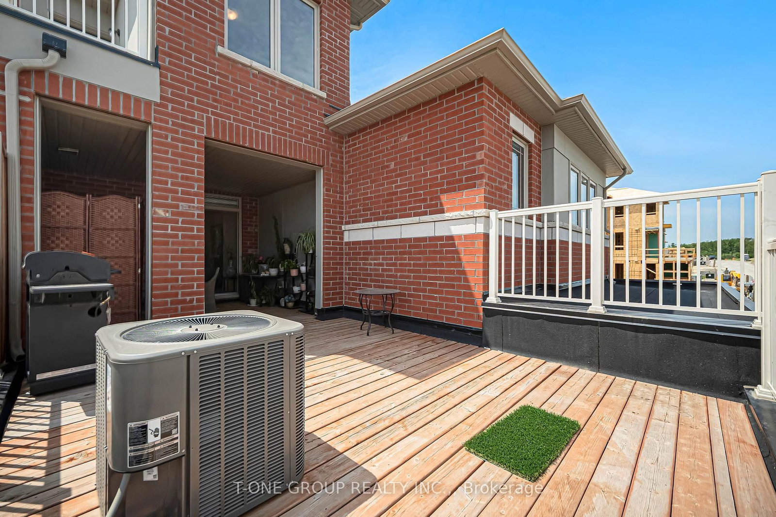 2871 Whites Road • Pickering, ON photo 32
