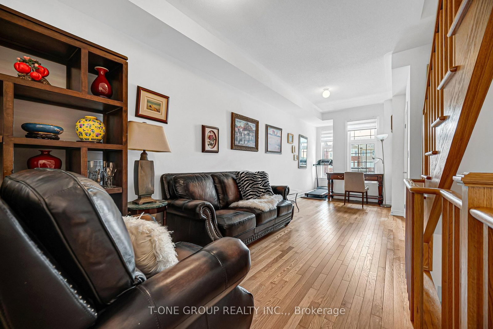 2871 Whites Road • Pickering, ON photo 8