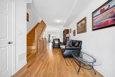 2871 Whites Road • Pickering, ON photo 9