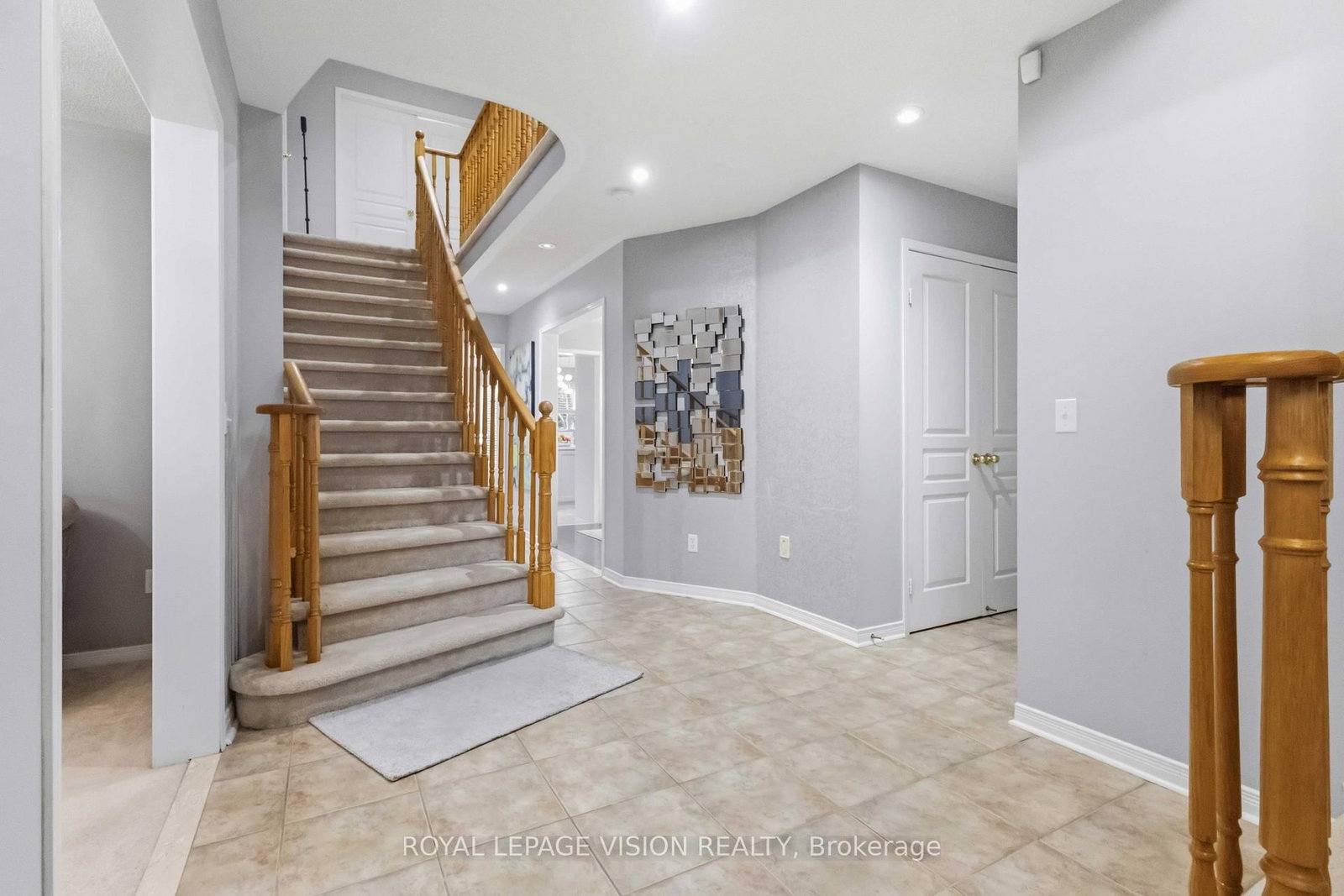 55 Medland Avenue E • Whitby, ON photo 12