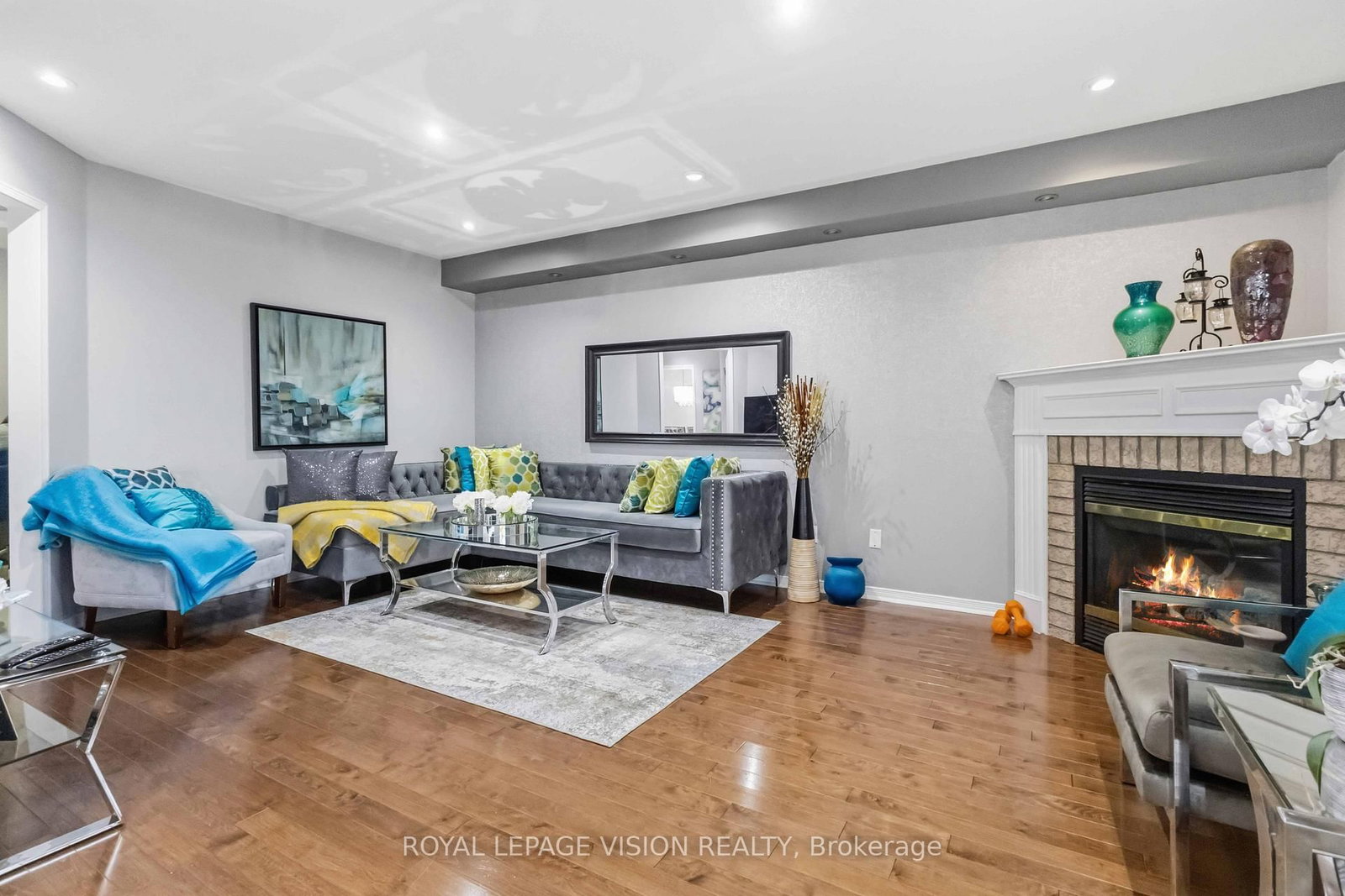 55 Medland Avenue E • Whitby, ON photo 16