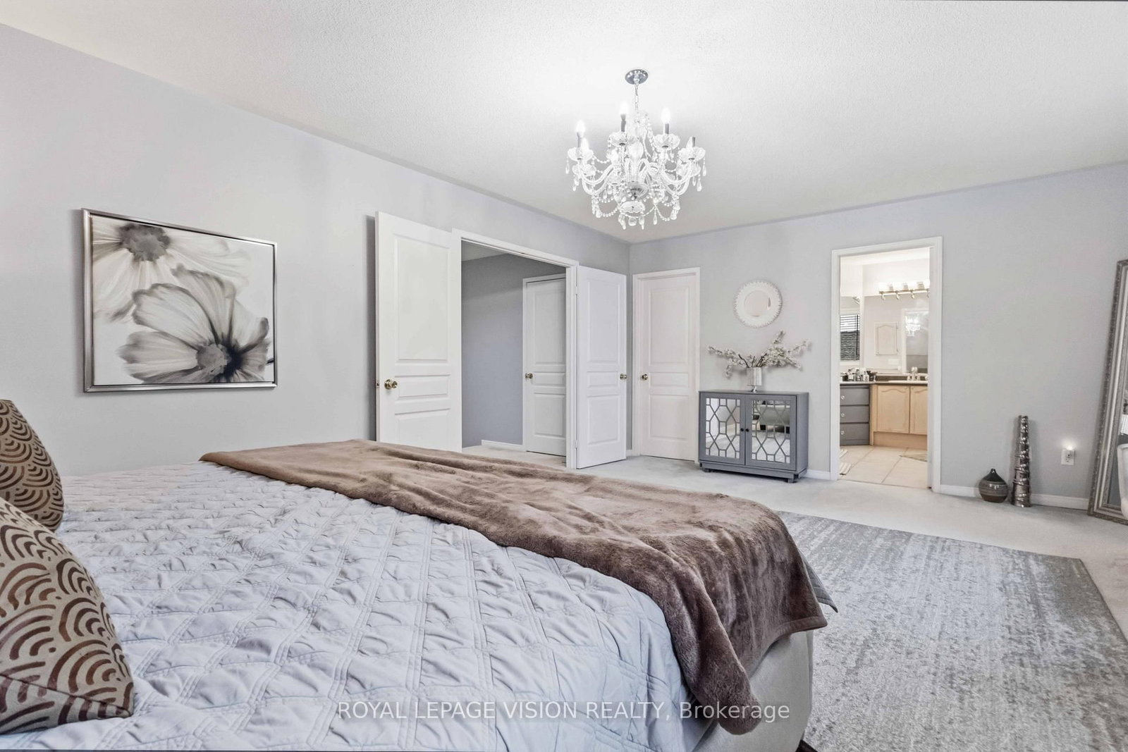 55 Medland Avenue E • Whitby, ON photo 24