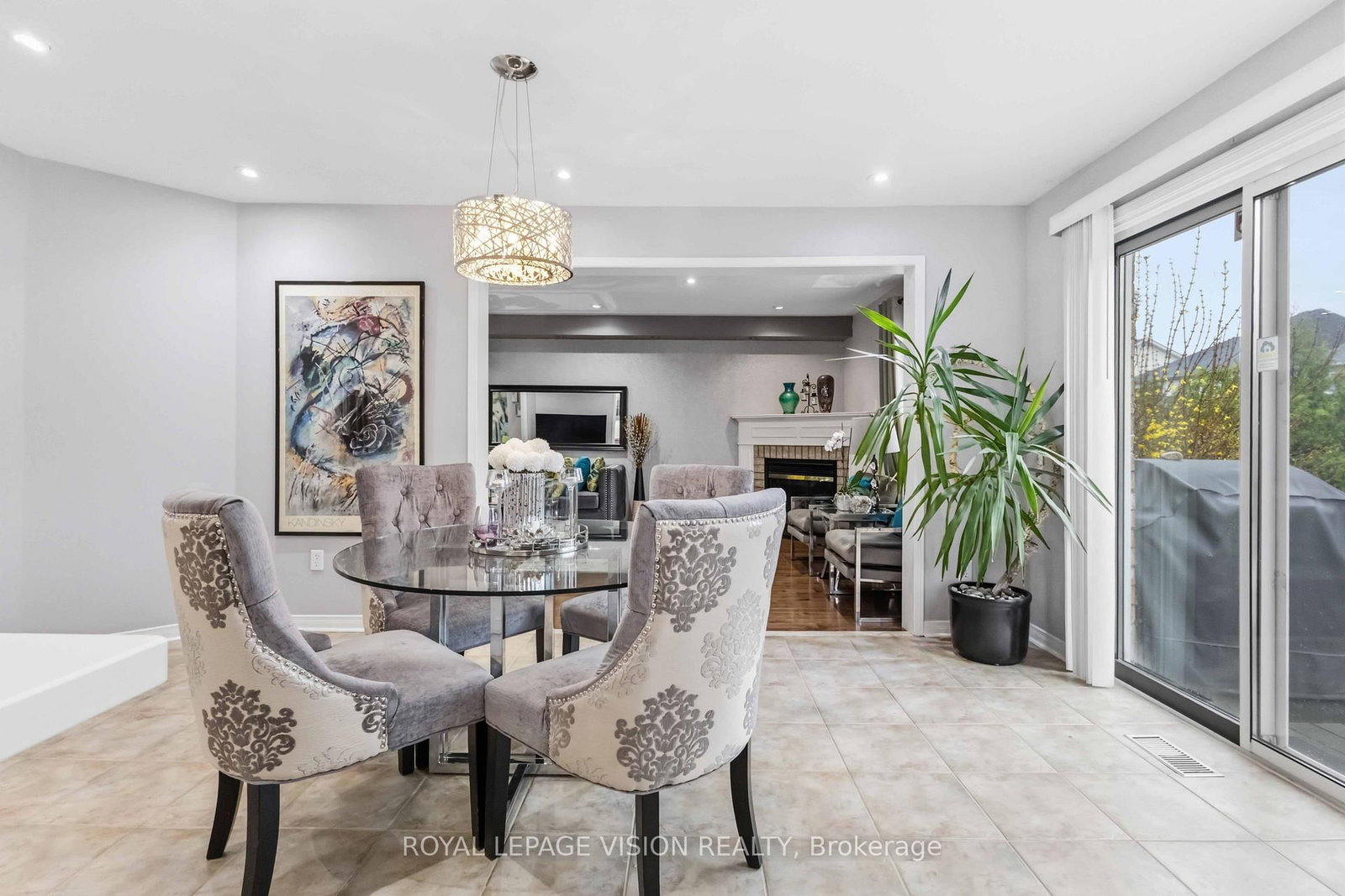 55 Medland Avenue E • Whitby, ON photo 37
