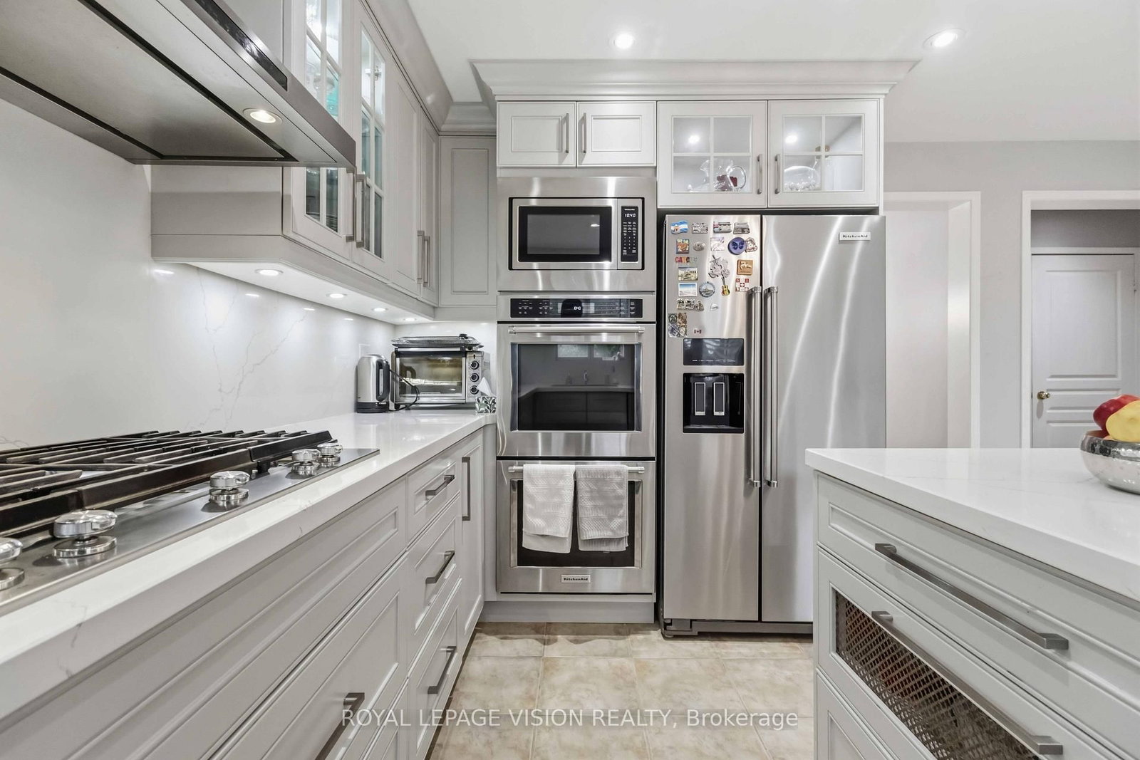 55 Medland Avenue E • Whitby, ON photo 38