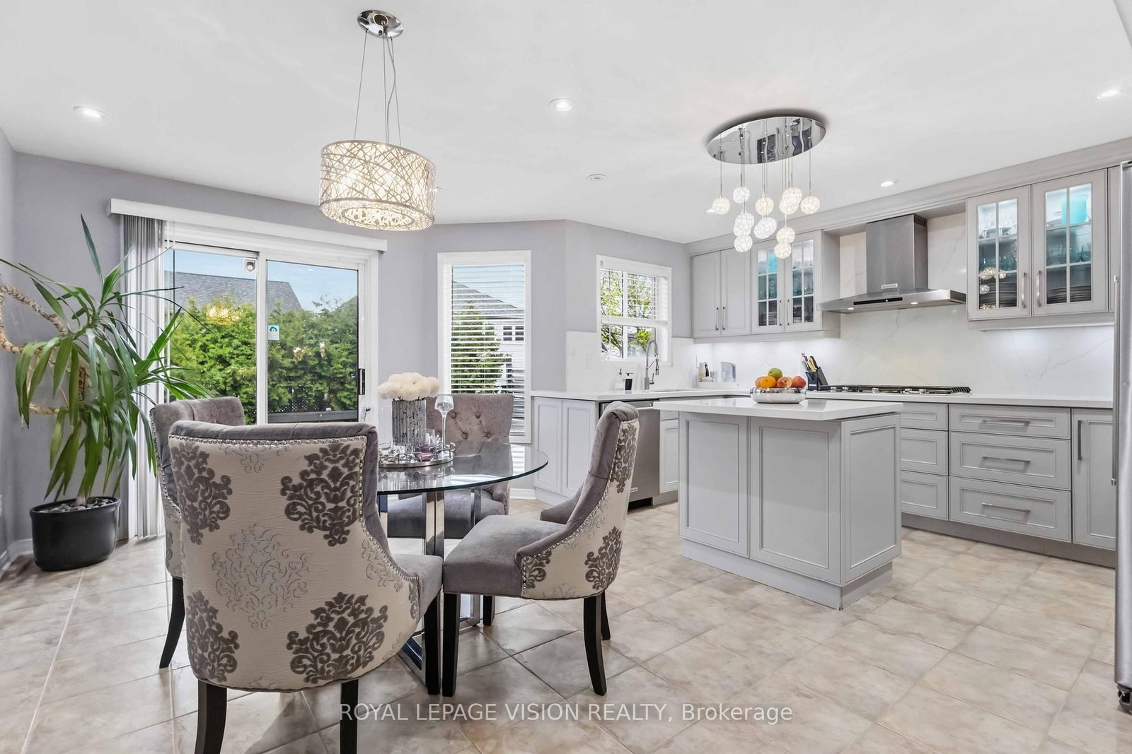 55 Medland Avenue E • Whitby, ON photo 43