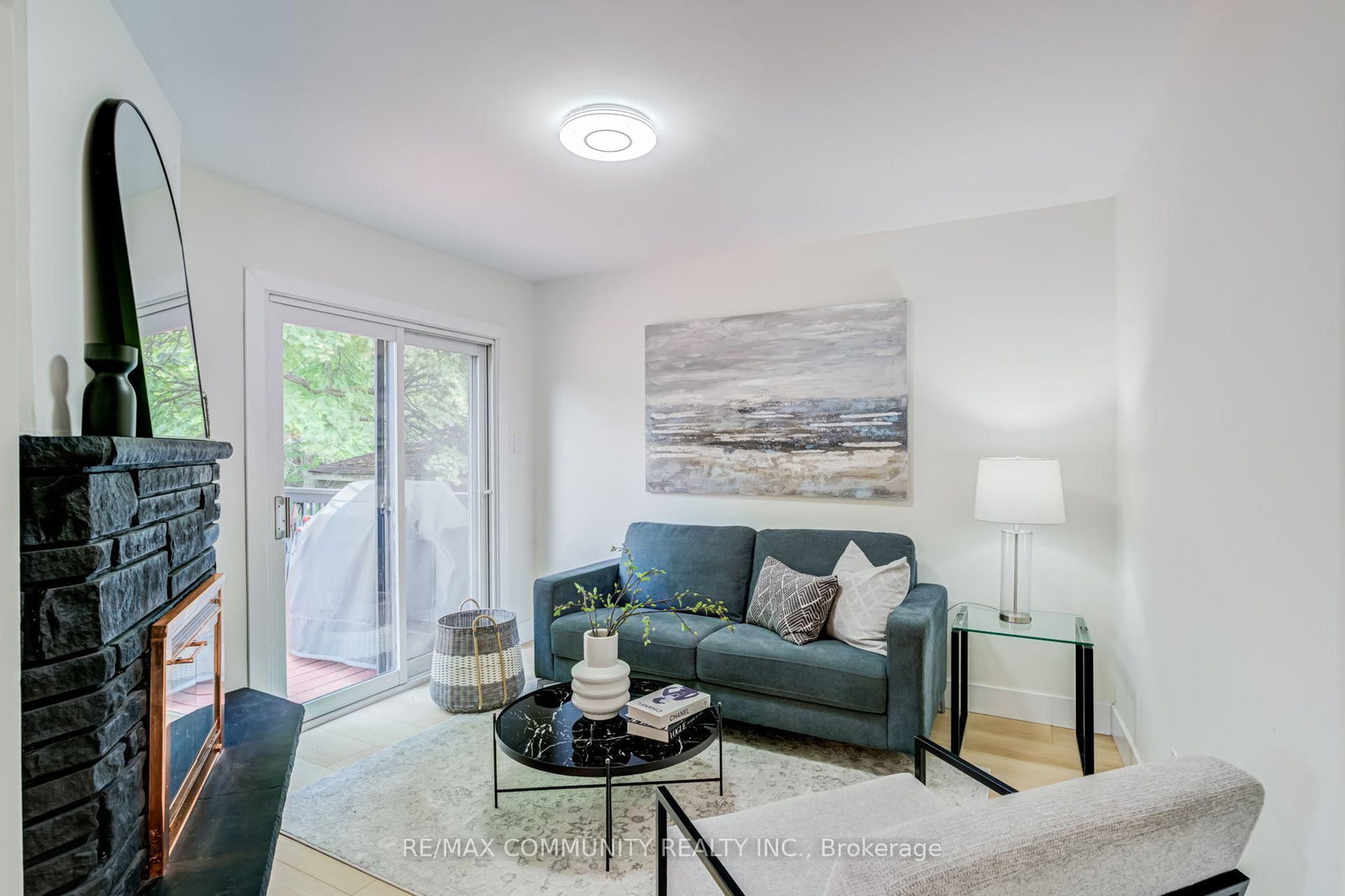 90 Euclid Avenue • Toronto, ON photo 19